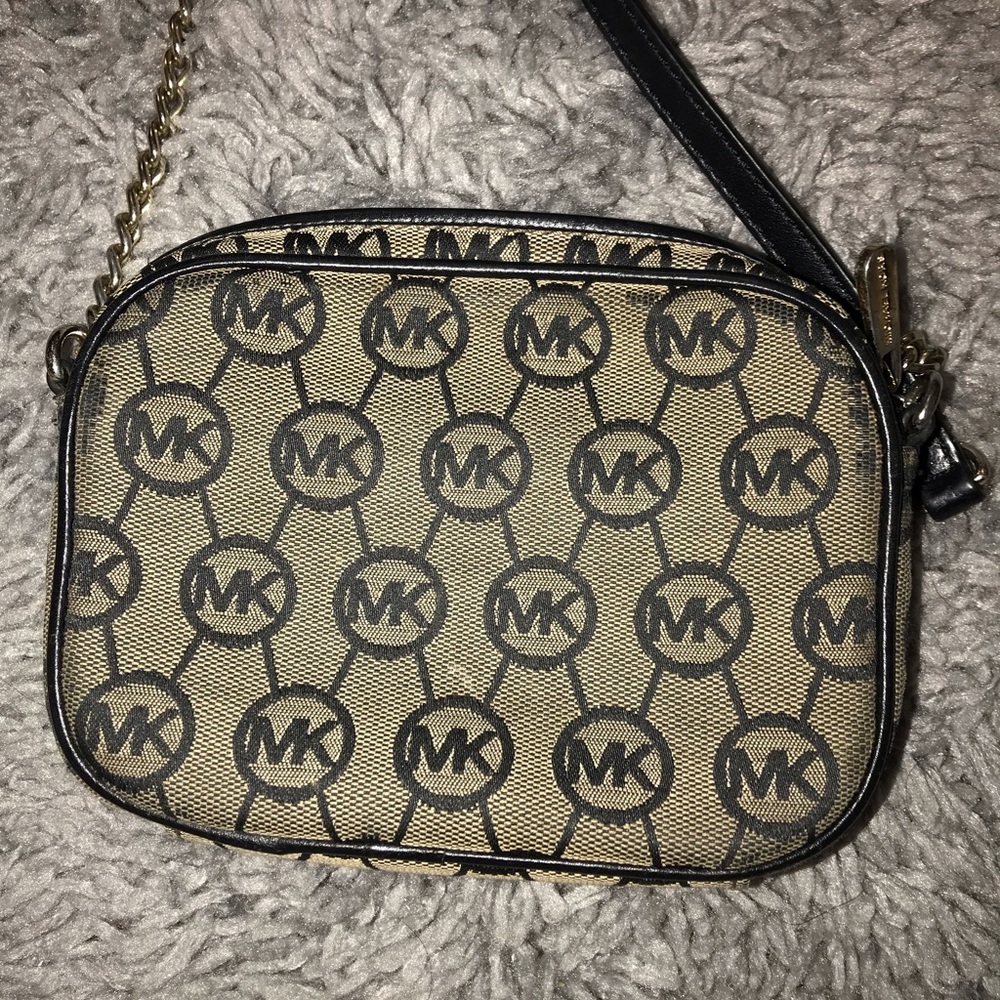 Michael Kors crossbody purse